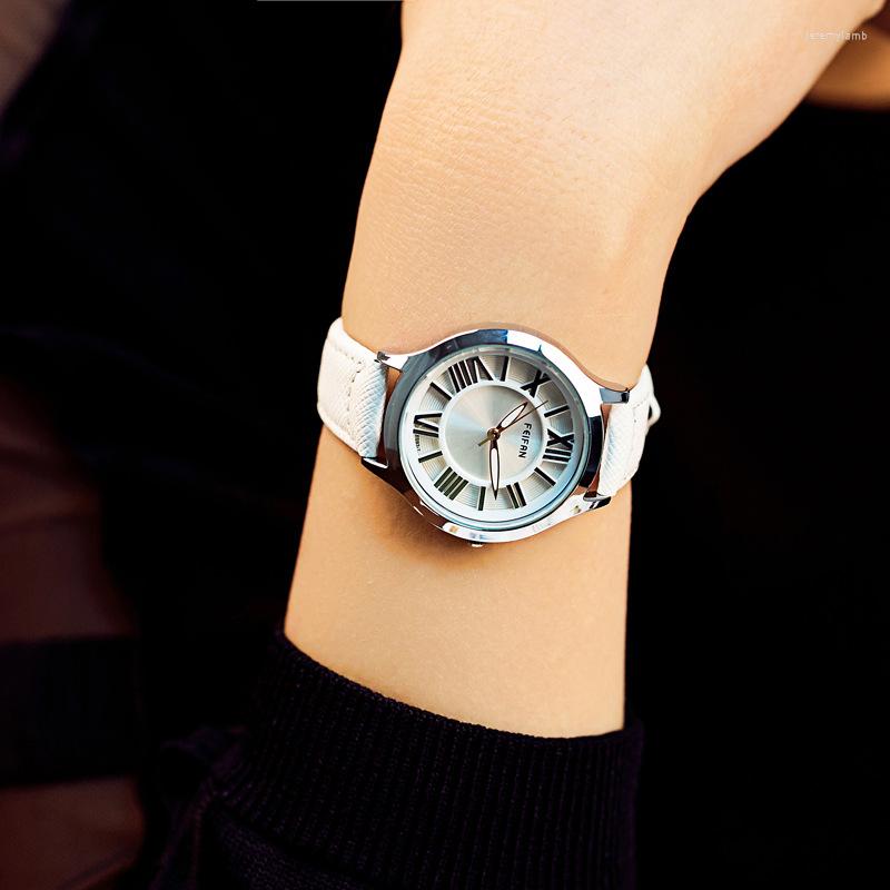 

Wristwatches 2022 Ladies Quartz Watch Simple Roman Korean Fashion Pu Leather, Brown
