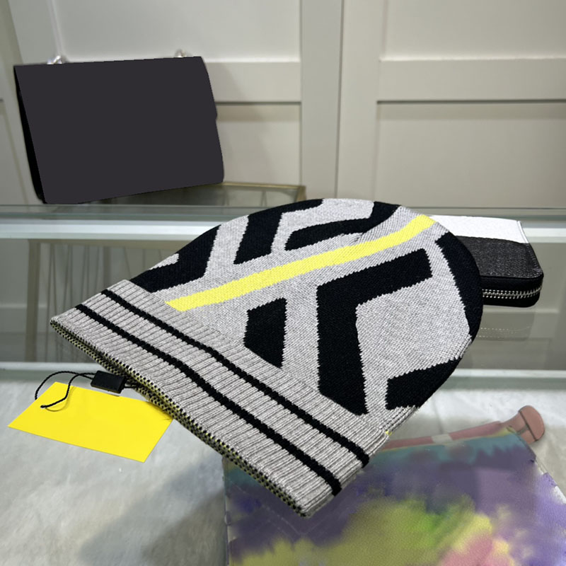 

Luxury designer beanie classic knitted hat made of cashmere is soft comfortable warm and simple for men and women very nice, No.4