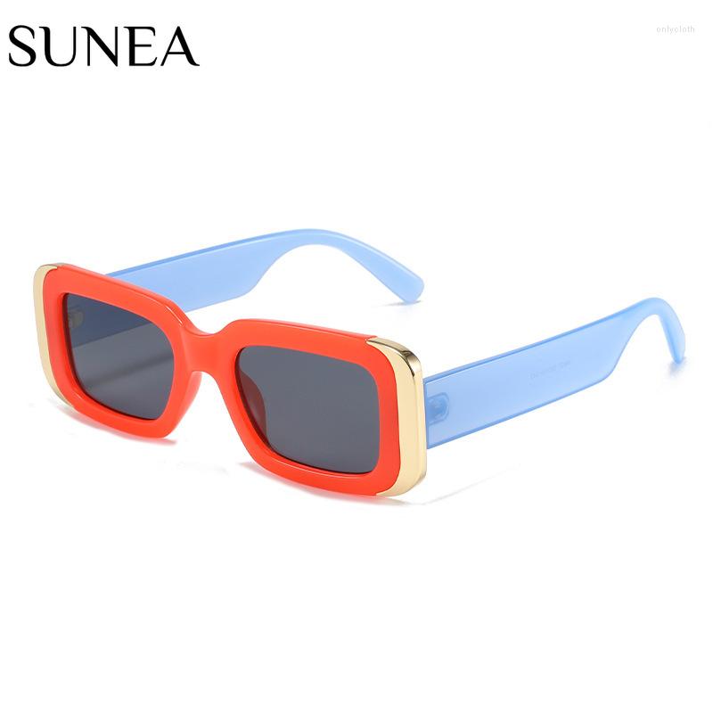 

Sunglasses Retro Rectangle Women Fashion Brand Designer Blue Pink Shades UV400 Female Trending Metal Decoration Sun Glasses