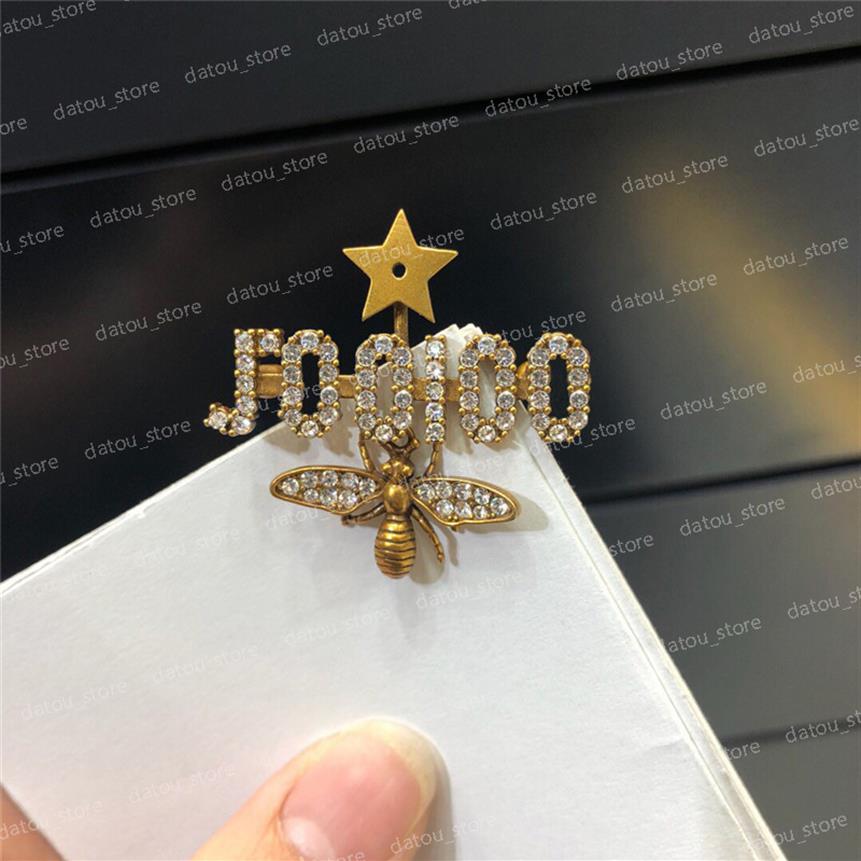 

Fashion Men Women Luxurys Designers Accessories Gold Brooch Pins Womens Designer Pearl Brooches With Diamonds Ladies Jewelry Brosc244E