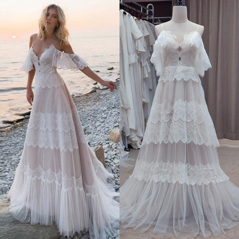 

Bohemian A-Line Wedding Dress Spaghetti Backless Long Lace Tulle Boho Beach Bridal Gown Sweep Train Back Lace-Up Plus Size Summer Robe de Mariage, Picture color champagne lining