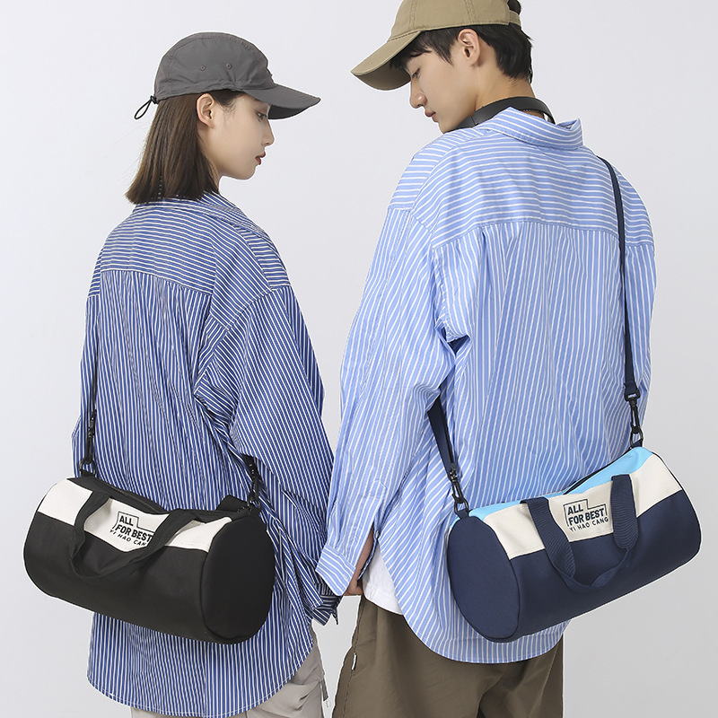 

Casual Designer Bags Men Women Fashion Trend Travel Bag Large Capacity Korean Shoulder Crossbody Bags Simple Couple Big Tote Bag 2022, Same photo