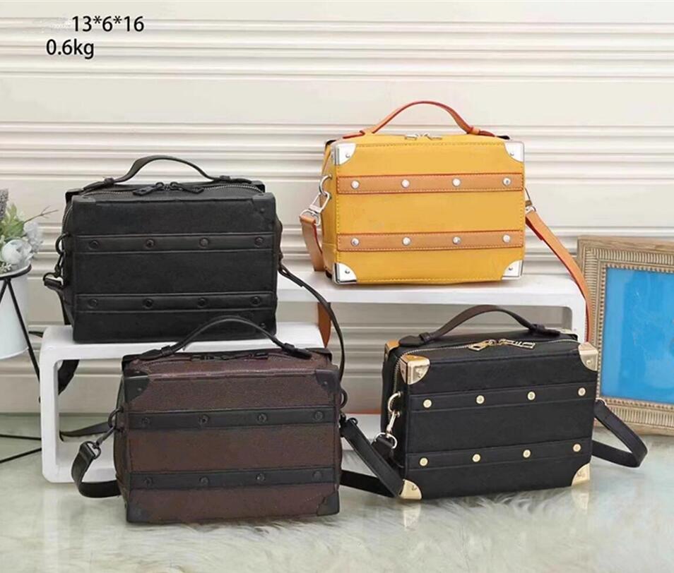 

Handbags Men Leather TRIO Messenger Bags Luxury Shoulder Bag Make up Bag Designer Handbag Tote Man's bagss, T1