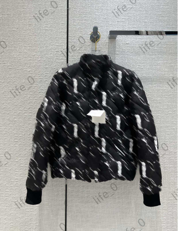 

Designer Brand Down Jackets Double Wear Shorts Stand Collar Tops Metal Zipper Joker Keep Warm Puffer Coats Fashion Womens Winter Jacket 1970, 11