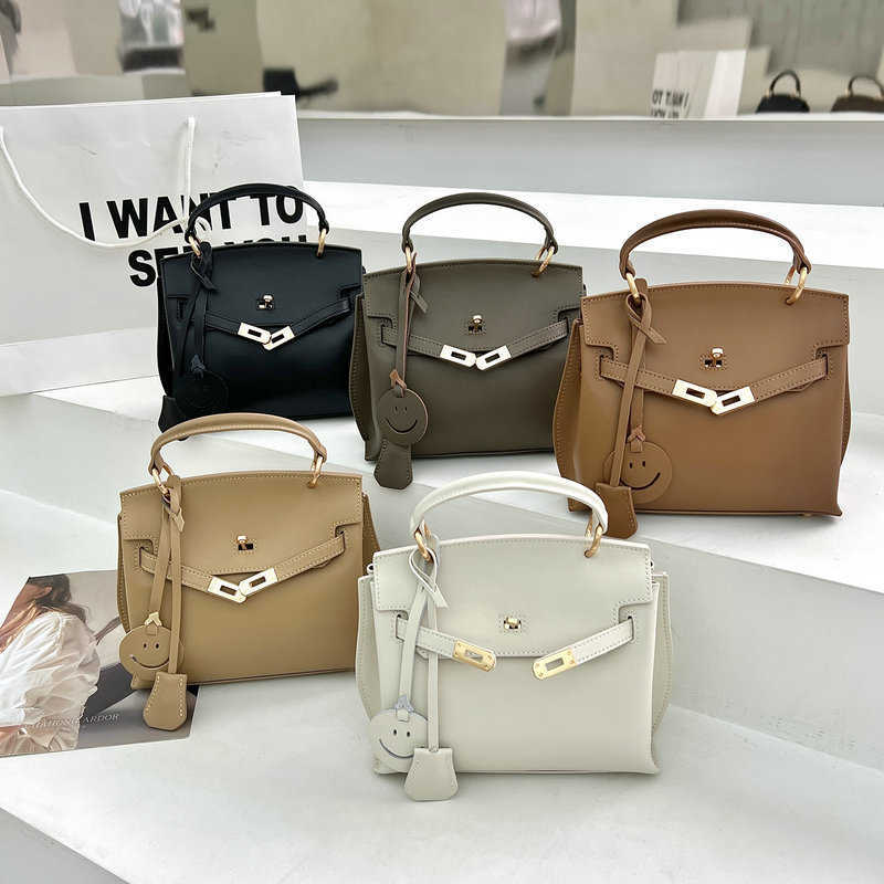 

Designer Bag Herme 2022 new genuine leather one shoulder cowhide women s hand casual and versatile commuter Guangzhou 6065, White