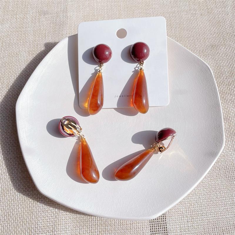 

Backs Earrings Korean Luxury Statement Water Drop Long Ear Clip Earring Retro Vintag Resin Brown Stone Eardrop On Without Piercing