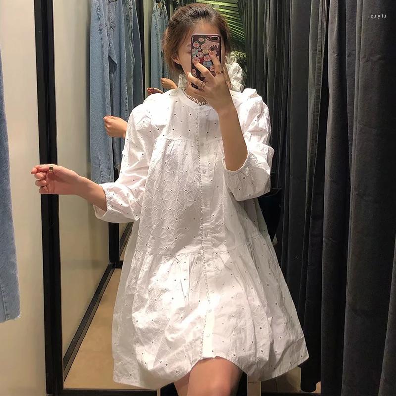 

Casual Dresses Lady Hollow Out Chic Femme Robe Loose Cotton White Dress Women Embroidery Lace Patchwork Mini