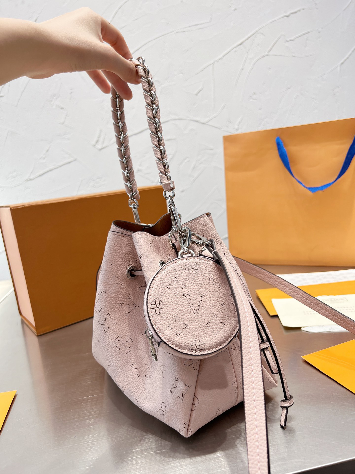 

bucket bag 2-piece cross wallet designer carved perforated calfskin fashion shoulder bags super quality leather Handbag women's fashion personality V