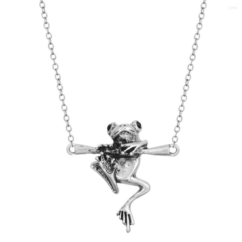 

Choker Fashion Animal Frog Pendant Necklace For Women Girls Froggy Lying On Branch Unique Gothic Halloween Clavicle Chain