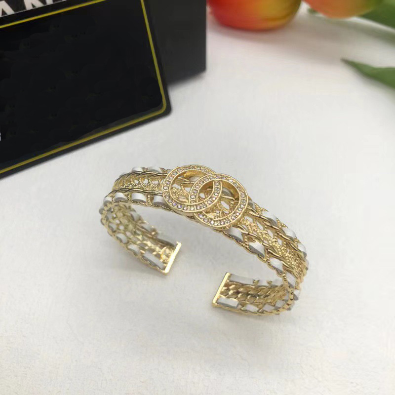 

2022 New charm Bracelets weave Leather Bangle Women Men Charm Bracelet Jewelry gift