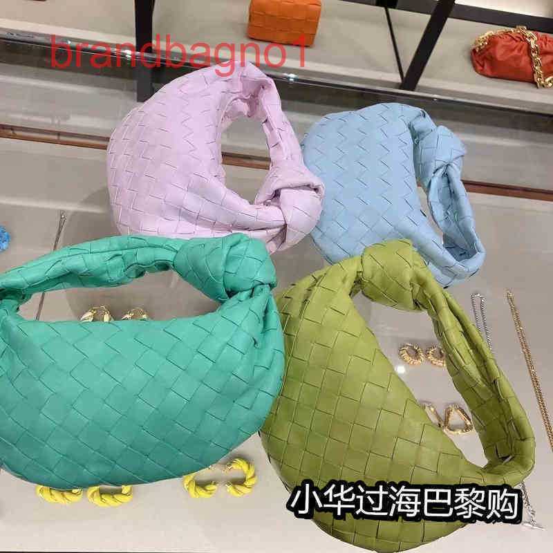 

Designer Venetas Jodie Bottegas Handbags Mini Buy Knitted Knot Underarm Dumpling Bag Single Shoulder Designers Bag Crossbody with the logo, Black spot