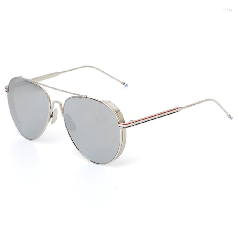 

Sunglasses Vintage Big Size Alloy Pilot Windproof Design Punk Style Polarized Coating Lens Women Man Eyeglasses