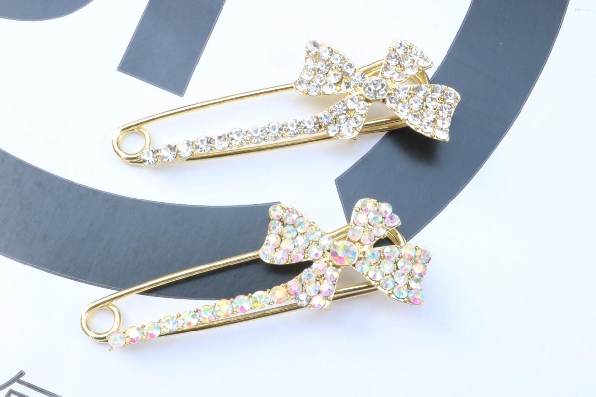 

Brooches Japan And South Korea 2022 Autumn Winter Models Full Of Zircon Bow Brooch Anti-lighting Collar Needle Ladies