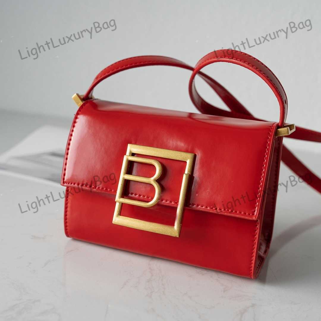 

Retro Shoulder Bag Designer Patent Leather Wallet fashion Temperament Crossbody For Women Classic Famous Brand Shopping Purses 220208, Red