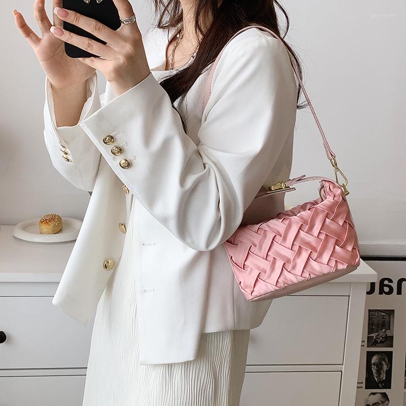 

Evening Bags High Quality Of Women's Weave Shoulder Luxury Designer Purses And Handbags Summer Fashion Cosmetic Bag Wrist, Pink