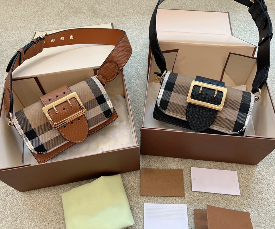 

Designer Italy Brown Joker Organ Bag House Check Checked Belt Buckle Shoulder Bag Black Flip Cover Fixing Three Internal Compartments, 1-