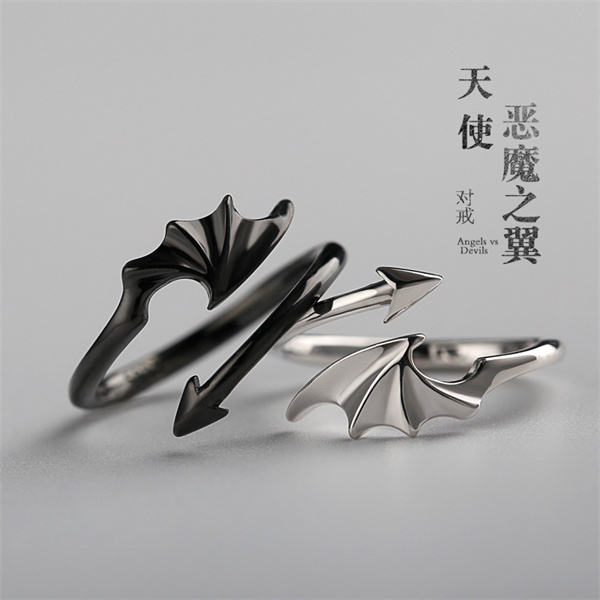 

Fashion Personality Demon Wings Band Rings for Male and Female Couples Adjustable Angel Wings Ring AC236