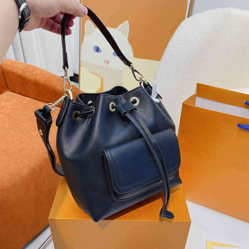 

Designer Louiss Handbags Tote bag LVS luxuries designers women crossbody Handbag Shoulder totes bags purses wallet 5HJB, No bags