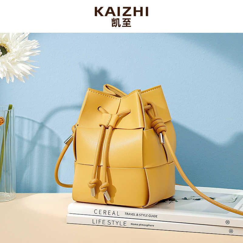 

Bottegas Bag Point Venetas Kaizhi new fashion niche design bucket bag large capacity woven female messenger simple PU, K2077-a yellow