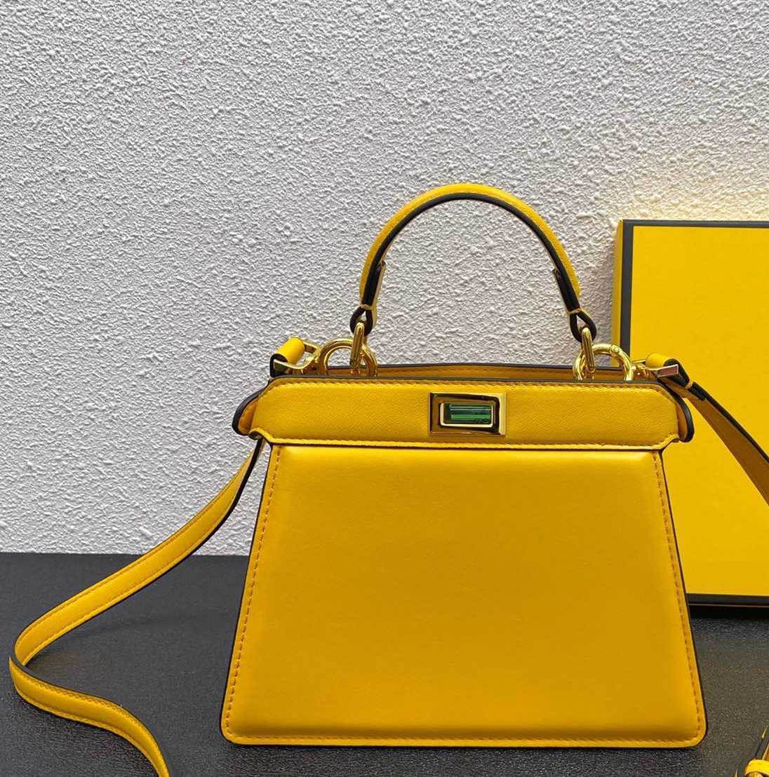 

Fashion Genunie Leather Mini Peekapoo Shoulder Bag for Women Solid Color Small Evening Party Purse Ladies Travel Flap Wallet, Black