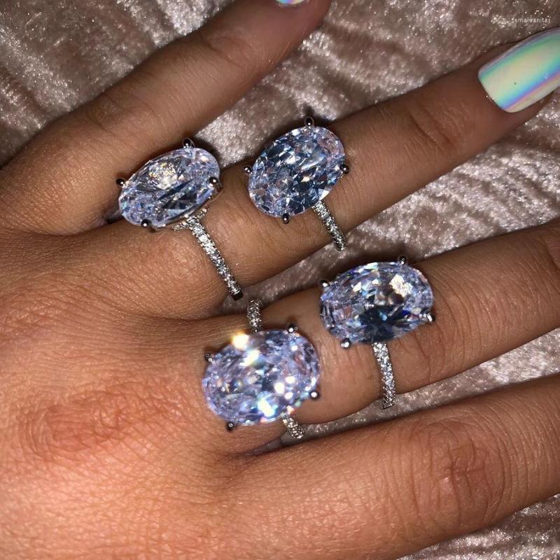 

Wedding Rings -selling Classic Oversized Sparkling Zircon Ladies Ring Sweet Engagement Fashion Jewelry