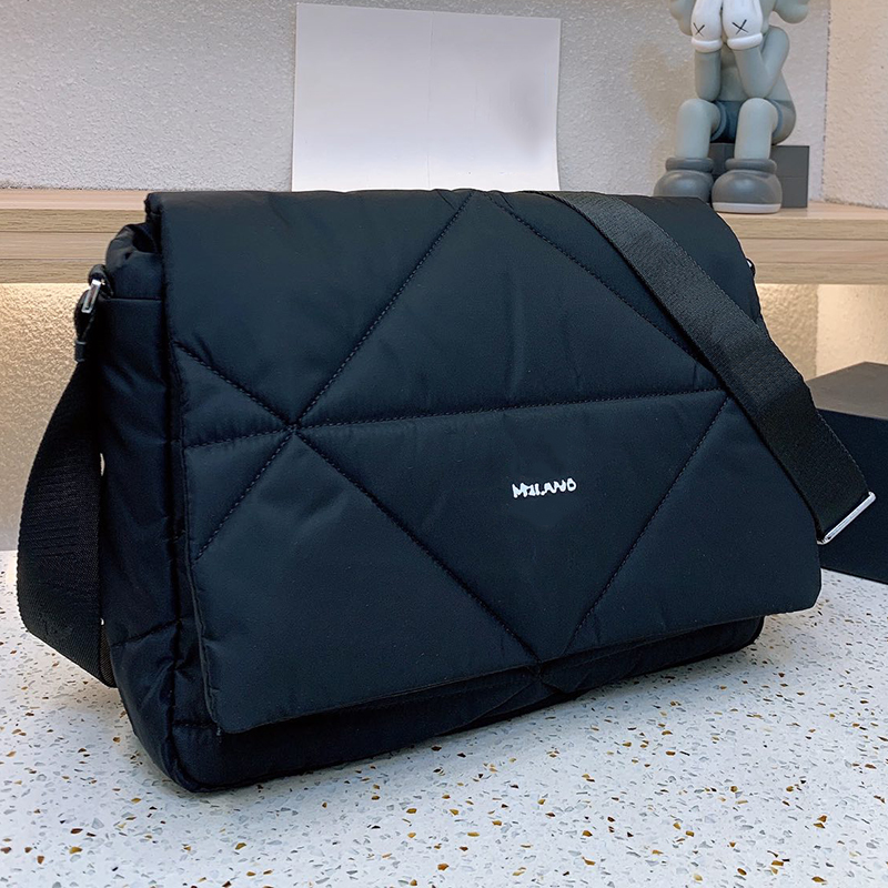 

Women Designer Nylon Padded Messenger Crossbody Bag Italy Milano Brand P Triangle Qulited Cross Body Flap Bags Lady Long Strap Large Capacity Shouder Handbag 35cm, Black
