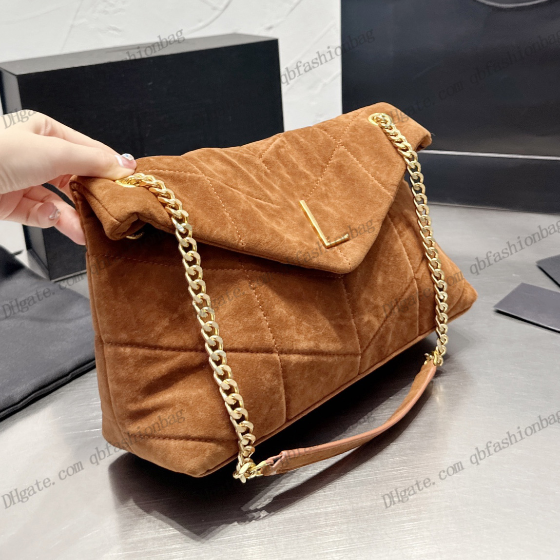 

Designer Puffer Nubuck Leather Womens Crossbody Bags Classic V-shaped Matelasse Gold Hardware Chain Shoulder Strap Fall Luxury Large Capacity Suede Purse 27x17CM, Box