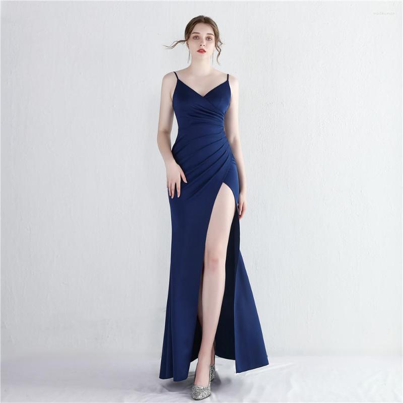 

Party Dresses 2022 Soft Satin Strap Black Maxi Dress Sexy Slit Evening Women's Backless Long Prom LO2035