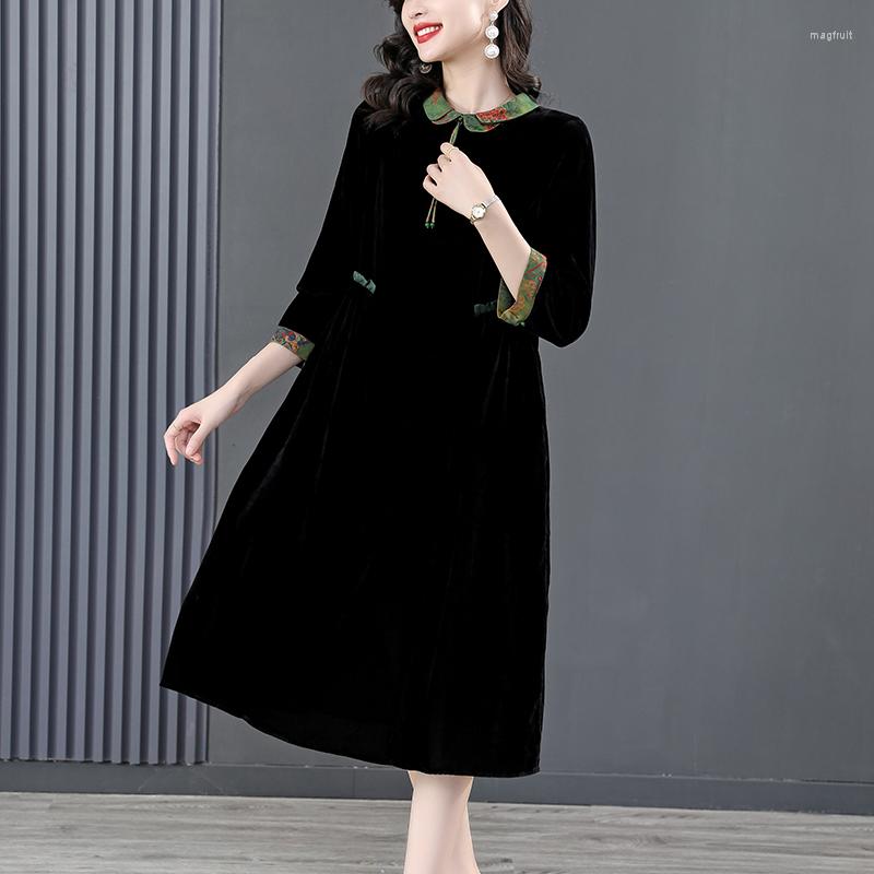 

Casual Dresses Large Size Clothing Women Gold Polka Dot Velvet Dress 2022 Autumn Winter French Loose Korean Bottoming Midi Robe, Picture shown