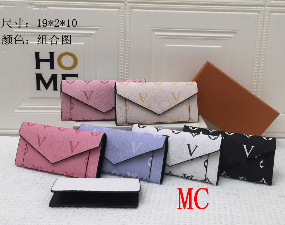 

Designer ZIPPY WALLET Quality Soft Leather Mens Womens Iconic Fashion letter stamp Long Zipper Wallets Coin Purse Card Case Holder 2022, White