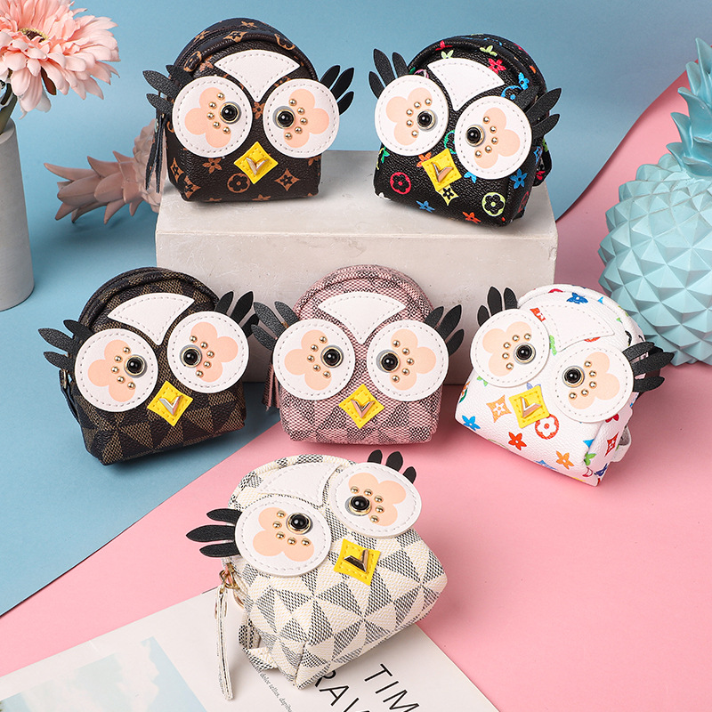 

New Fashion Party Favor Old Flower Checker Leather Owl Zero Wallet Key Chain Live Broadcast Popular Hanger Storage Bag