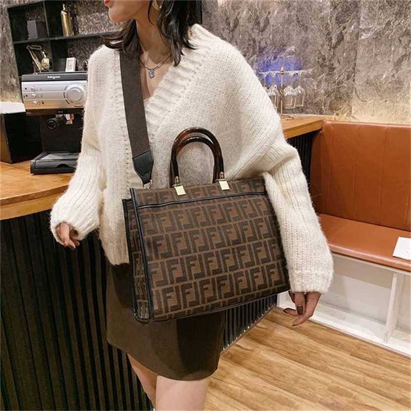 

60% OFF 2023 Designer bag women's bags can be customized and mixed batches big shopping slanting cross portable large, Sky blue