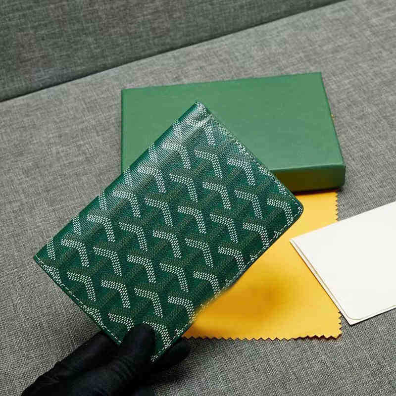 

Gy Passport Folder Certificate card holder Upgraded Korean Fashionable Versatile Wallet 2022, Red 16cm