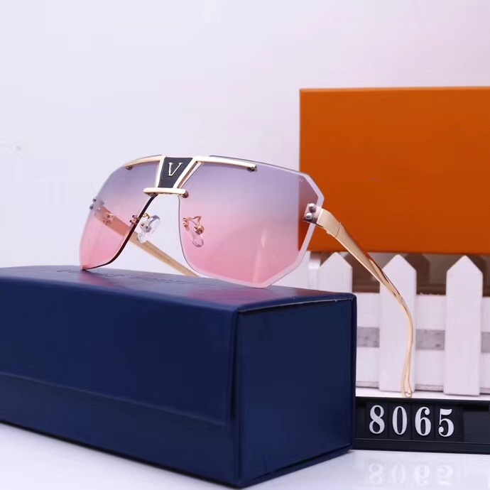 

Wholesale Designer Sunglasses Original Eyeglasses Outdoor Shades PC Frame Fashion Classic Lady Mirrors for Women and Men Glasses Unisex 6 colors