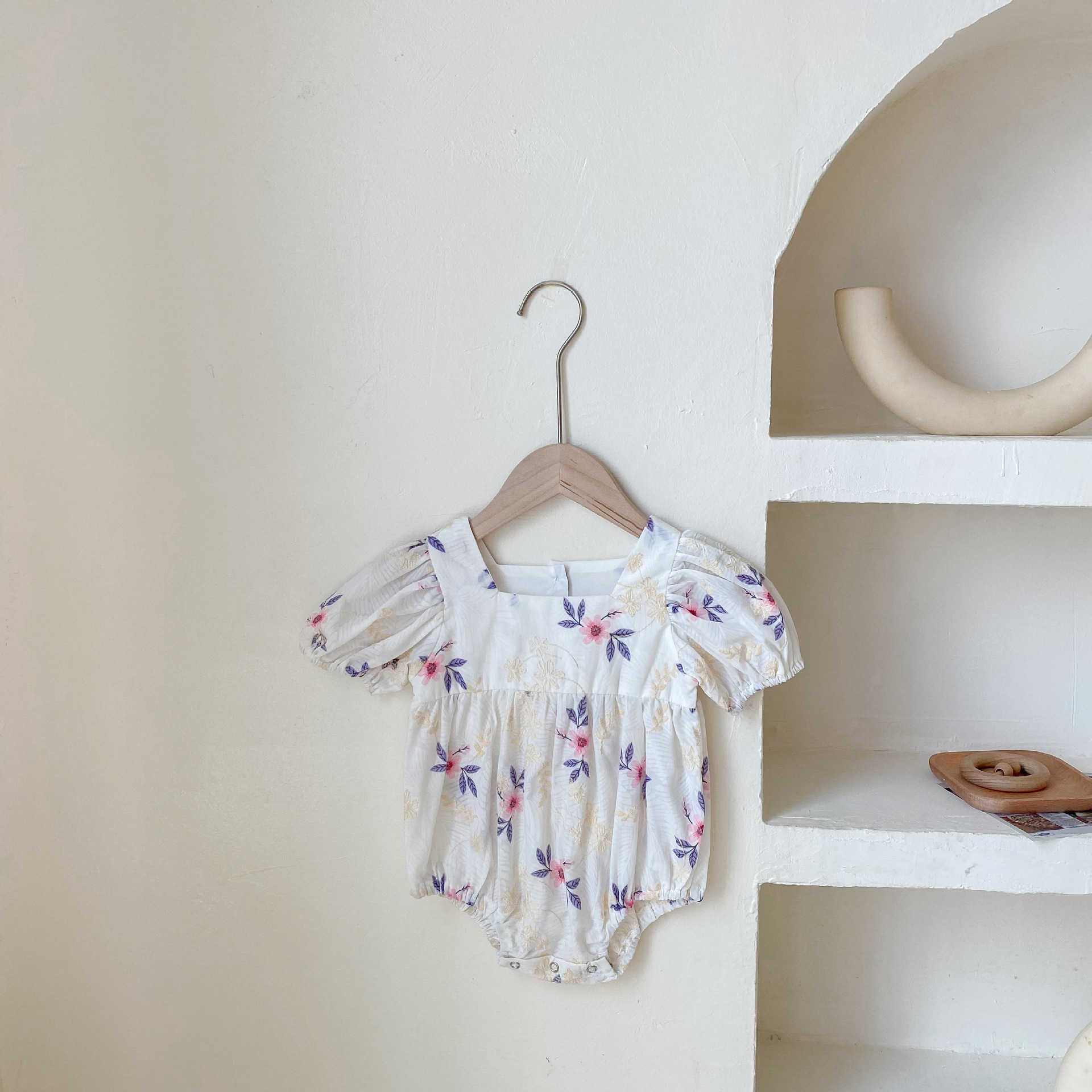 

Rompers Newborn Baby Girl Clothes Fresh Flower Print Puff Sleeves Jumpsuit Cute Cotton Short Sleeve Bodysuit Outfits J220922, White