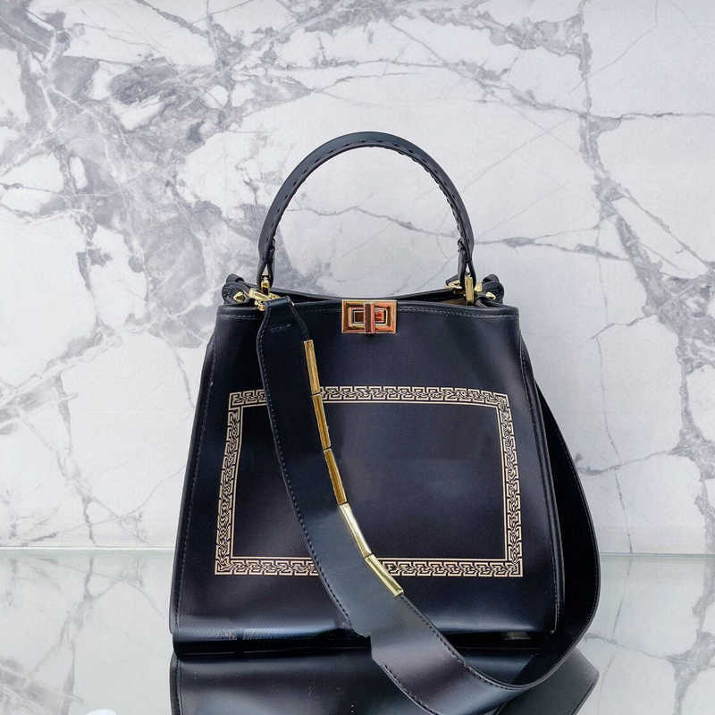 

One shoulder handbag Retro Female Bags 2022 Messenger Handbag Large-Capacity Large Printing Shopping Bag, 36cm