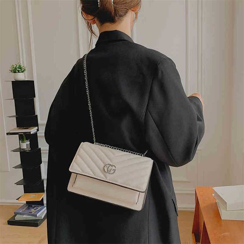 

70% OFF 2023 Designer bag autumn and winter letter rhombic lattice chain small square Single Messenger temperament, White
