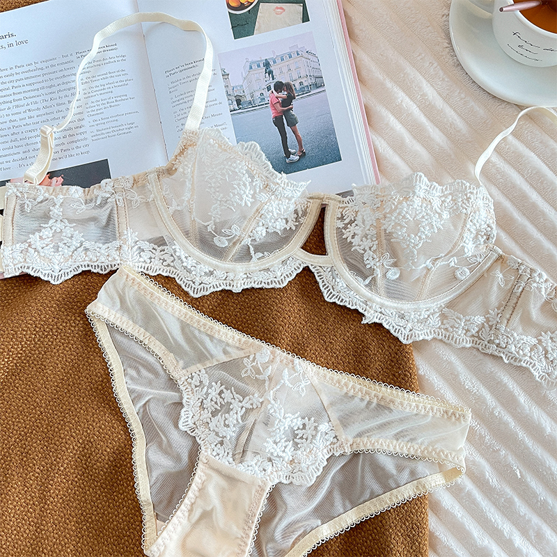 

Bras Sets Embroidered bra with underwear suit large size women's gather bralette underwire girl's ultra thin lingerie panty set 221006, As picture show