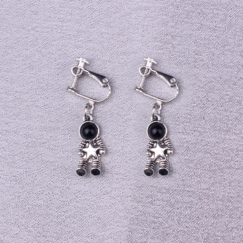 

Alloy Star Astronaut Ear Cuff Style Couple's Friendly Lady Girl Earrings Dangles Stud Gift