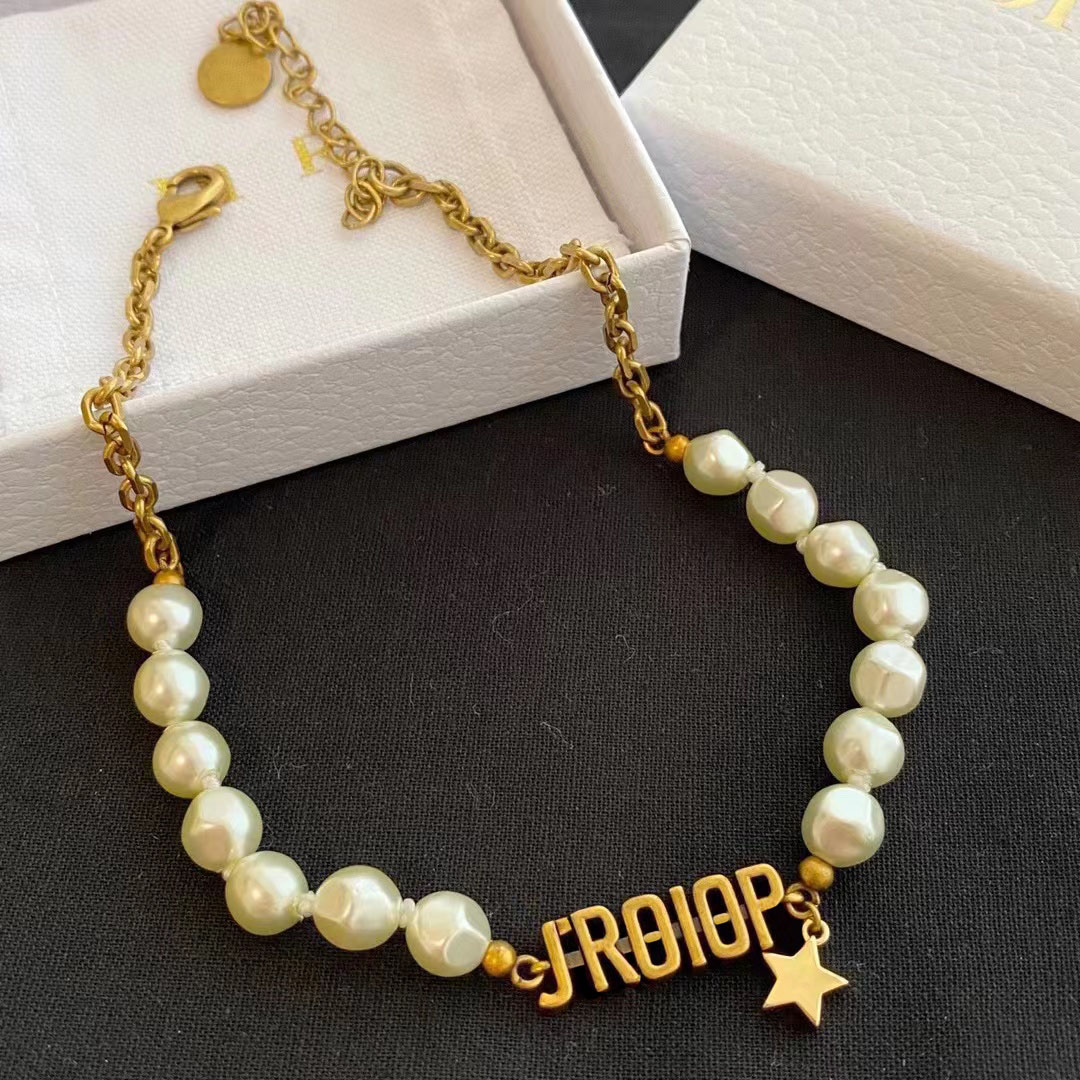 

Womens pearl necklace Luxurys Designers necklaces Fashion gold Jewelry suit Simple letter design Exquisite jewelrys