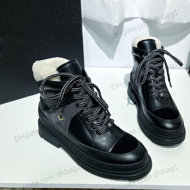 

Designer Womens Furr Snow Ankle Boots Lace-up Cowhide Suede Fashion Chelsea Western Knight Boot With Chunky Heels Booties Winter Cowboy Rivet Outdoor Casual Shoes, Black