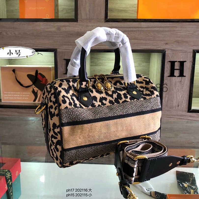 

Leopard Designer Shopping Bag Crossbody bags classic messenger high quality women shoulder boutique