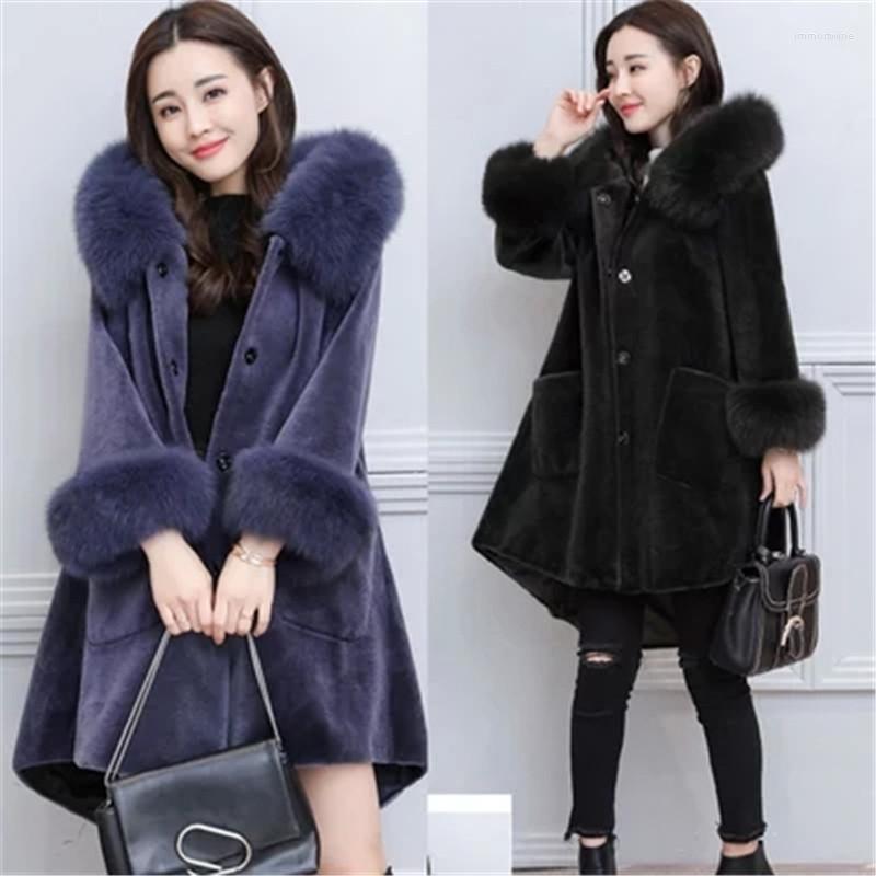

Women's Fur Autumn Winter Leather Grass Coat Sheep Shearing Outer Hooded Loose Thick Warm Jacket