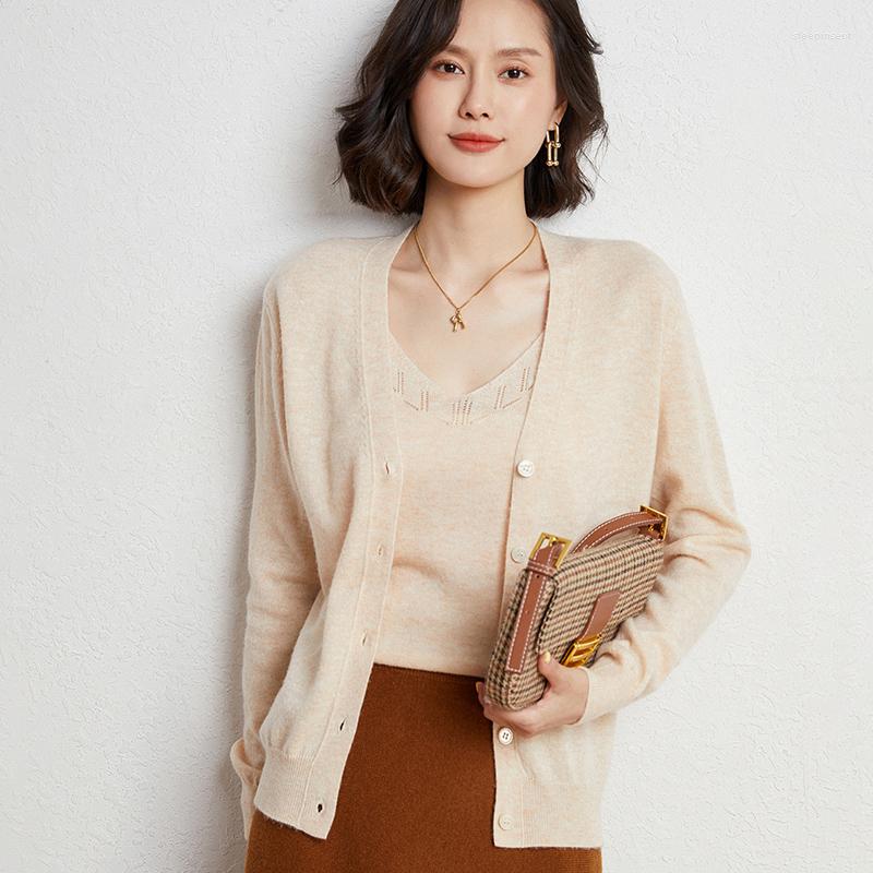 

Women' Knits 2022 Spring/Autumn Pure Wool Cardigan Women V-Neck Loose Knit Shirt Jacket Solid Cashmere Sweater Warm Tops Female Coat, Black