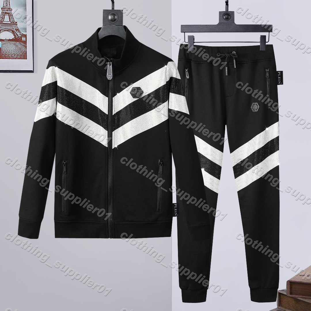 

SS22 Skull Tracksuit Letter Print suit Tracksuits Set Hooded Pullover Sweater Men's Black 03
