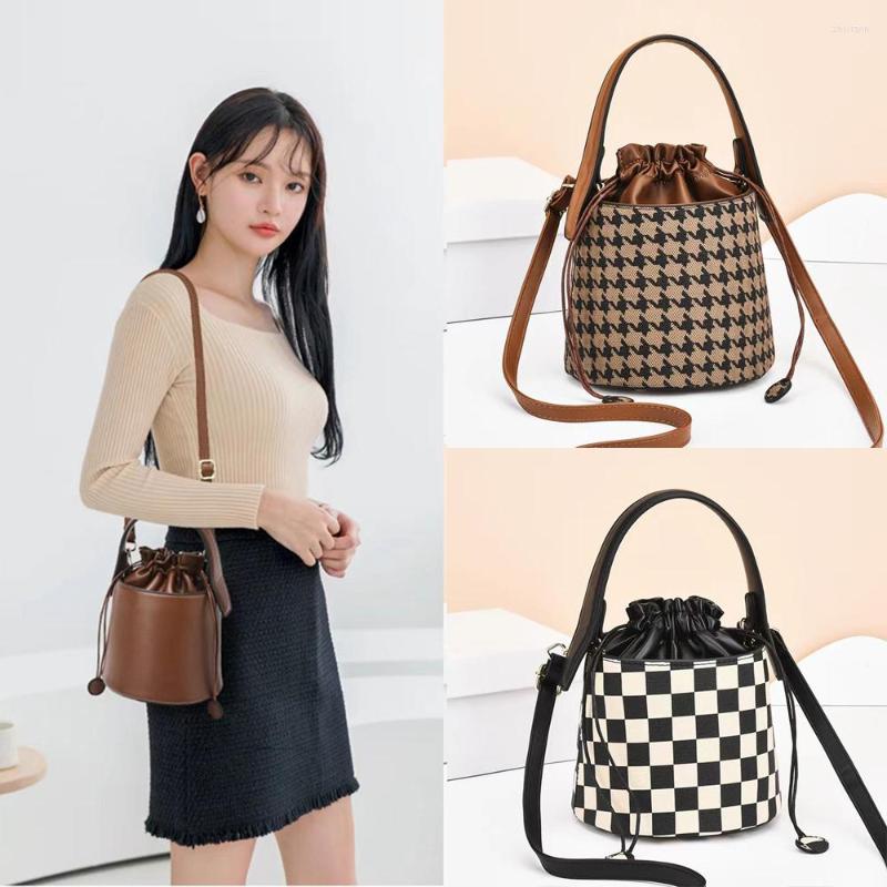 

Evening Bags Retro Fashion Luxury Drawstring Small Bucket Bag Handbag Women's Designer Shoulder Messenger Female Purses High Quality, Green