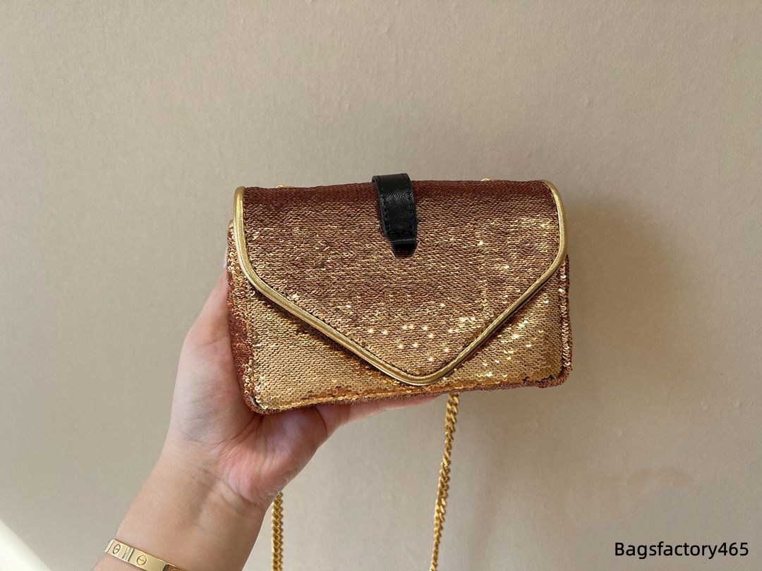 

Designer Gold Sequins Mini Small Square Bag Ladies Luxury Party Clutch Dinner Bags Gold Metal Chain One Shoulder Crossbody Bag bling bling flip cover Handbag 17CM