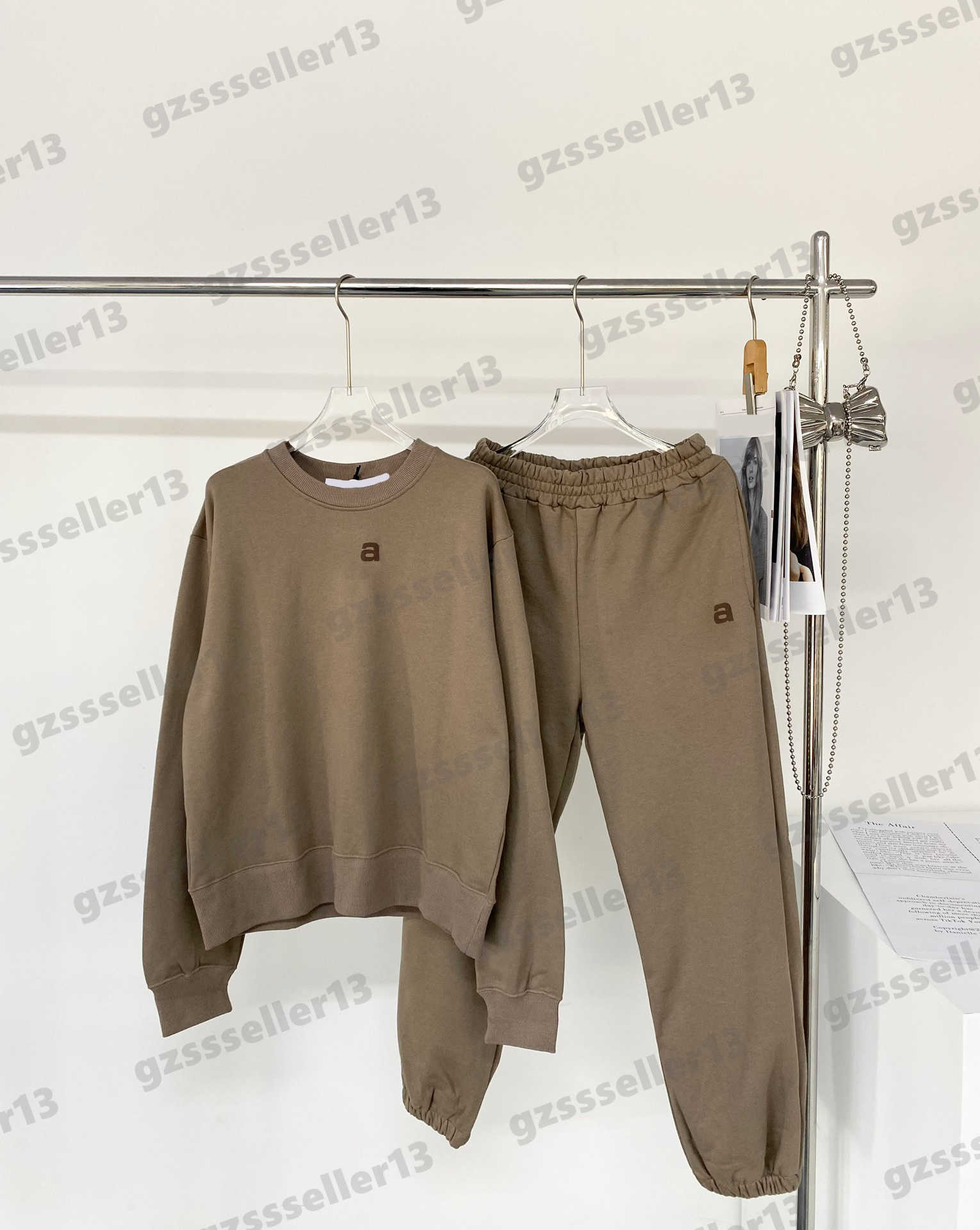 

Women Two Piece Pants Designer Tracksuits Wang Letter Logo Round Neck Sweatshirts Flocked Foam Printed Letters Casual Suit Women Clothing, Extra shipping