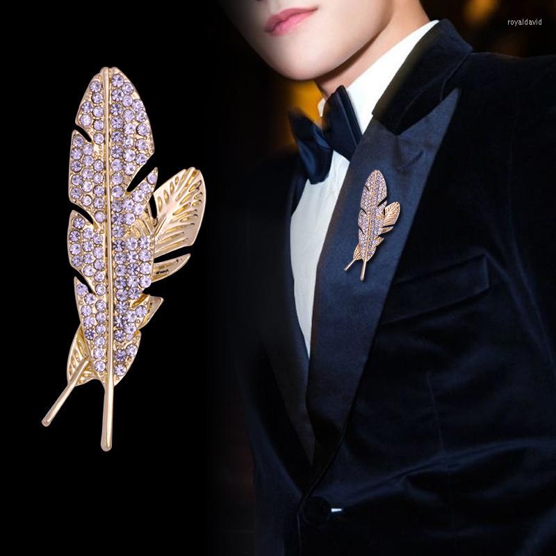 

Brooches Temperament Elegant Full Rhinestone Hollow Feather For Men Classic Brooch Suit Lapel Pin Jewelry Luxury Accessories