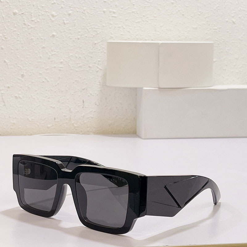 

Men and women sunglasses 12Z anti-ultraviolet retro thick bracket fashion classic temple logo full-frame glasses random box